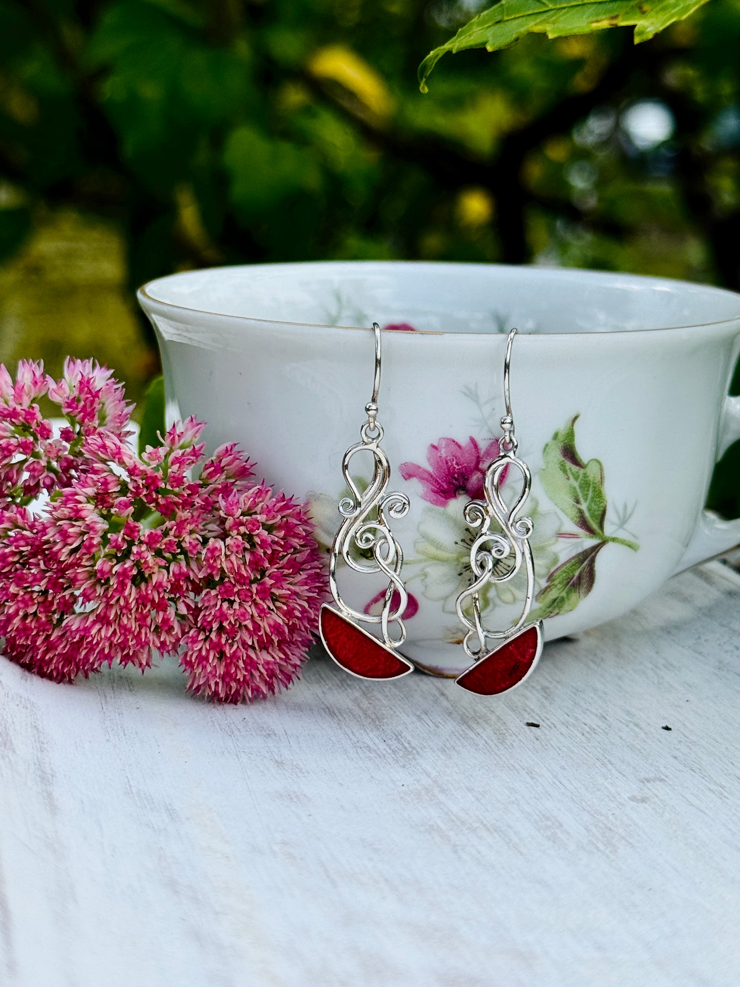 Sterling Silver Coral Inlay Earrings – Ocean-Inspired Jellyfish Design